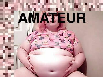 amateur, belle-femme-ronde, joufflue, jeune-18, mignonne, solo, taquinerie