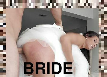 Big ass bride to be fucked with the best man
