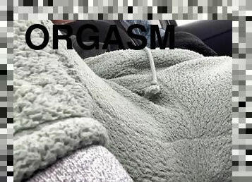 masturbacja, orgazm, publiczne, zabawka, samochód, sperma, solo, seks-w-ubraniu