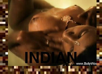 Indian Brunette Babe Exposure From Asia
