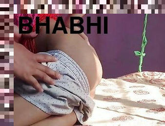 Desi bhabhi kya Kamal lagati hai zule par aaj to chod dunga bhabhi ko