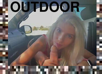 Outdoor car sex - Risky Sex In Parked Car With Hot Blonde Slut - Reality