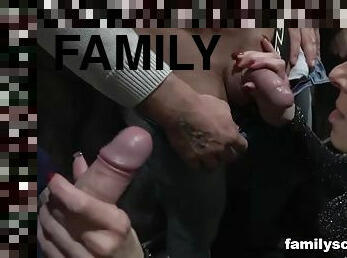 Lets Stick together at the Swingers Club - Familyscrew