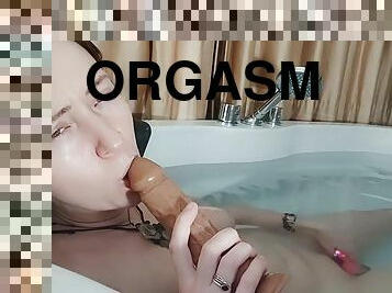 baignade, orgasme, amateur, jouet, pute, gode, solo, brunette