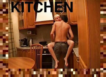 Pussy drilling in the kitchen