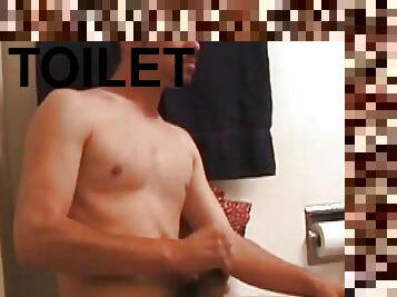 masturbation, amateur, ejaculation-sur-le-corps, gay, secousses, toilette, musclé