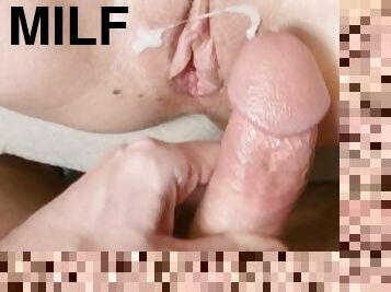 fitta-pussy, amatör, avsugning, cumshot, gigantisk-kuk, milf, par, pov, sprut, nätstrumpor