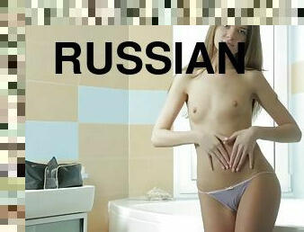 Vasilisa Viz new sexy masturbating shower scene