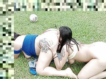 We Get Out Of The Routine And Have Amateur Lesbian Sex Outdoors - Porn In Spanish