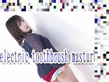 An electric toothbrush masturbation - Fetish Japanese Video