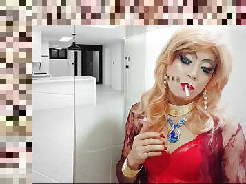 SISSY NICLO - SHEMALE - TRANSGENDER - HOT MAKEUP TRYING ON SISSYBOY MAKEUP