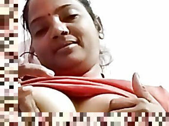 Desi Bhabhi Boobs press 