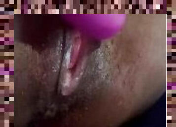 Creamy Squirting Pussy