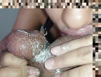 i grab the dick by the balls until he cum a lot in my mouth I squeezed the balls he ejaculating??????