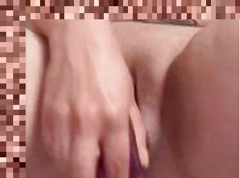 masturbation, orgasme, giclée, amateur, milf, jouet, blonde, pute, gode, solo