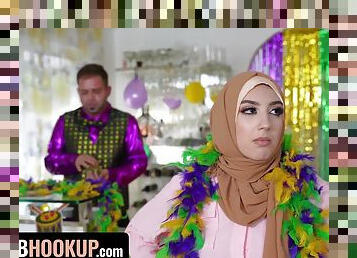 Arab Slut Violet Gems Flashes Her Tits And Fucks Store Owner - reality hardcore