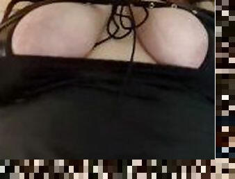 gros-nichons, amateur, maman, bdsm, belle-femme-ronde, sale, point-de-vue, gros-seins, fétiche, solo