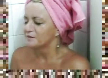 Facials brazil - blonde milf ejaculation takes a big