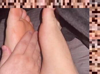 Sexy Foot Fetish Massage Smooth Feet Hairy Legs