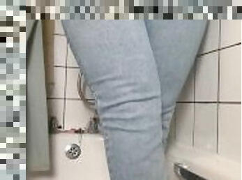 pisser, culotte, jeans