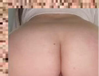 Amateur PAWG Rides and Begs for Facial