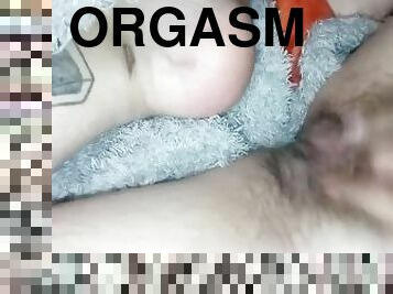 hårig, masturbation, orgasm, publik, fitta-pussy, amatör, fingerknull, sprut, vått, ben