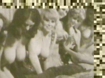 gros-nichons, milf, vintage, sexe-de-groupe, naturel, gros-seins