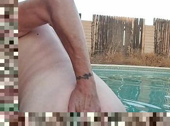 tetas-grandes, público, amateur, babes, abuelita, madurita-caliente, divertido, piscina, fetichista, fumando