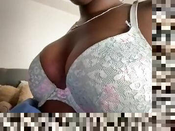 tetas-grandes, enorme, negra-ebony, tetas, sujetador, calientapollas