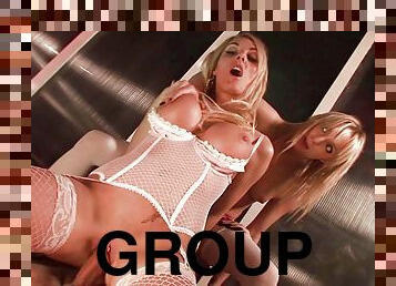 store-patter, milf, gruppesex-groupsex, strømper, blond, knepning, undertøj, piercet, tatovering