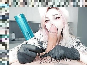 Hot blowjob during a home tattoo. Both painful and pleasurable - pinkloving ????
