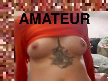 gros-nichons, gode-ceinture, femme, amateur, milf, maman, branlette, point-de-vue, première-fois, serrée