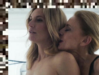 Nina Hartley and Mona Wales fucking with great pleasure